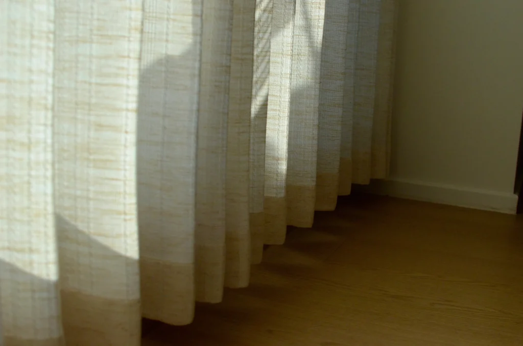 linen curtain view with ends and floor
